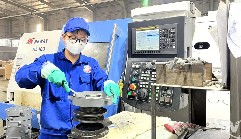 Restrukturisasi Industri Teknologi Malaysia Pasca Lockdown RM100 Miliar